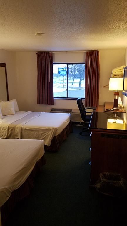 Americas Best Value Inn Zumbrota Экстерьер фото